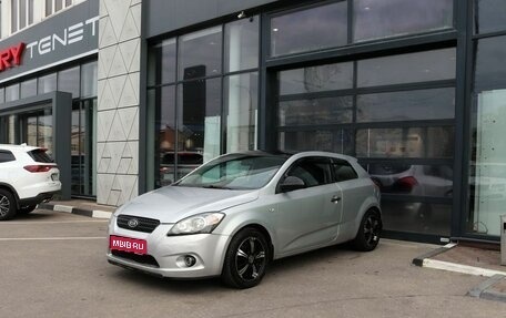 KIA cee'd I рестайлинг, 2009 год, 639 000 рублей, 1 фотография
