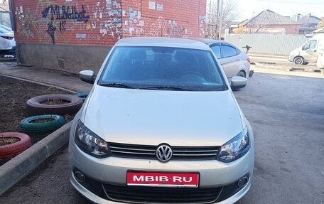 Volkswagen Polo VI (EU Market), 2013 год, 870 000 рублей, 1 фотография