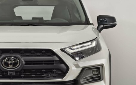 Toyota RAV4, 2024 год, 4 590 000 рублей, 9 фотография