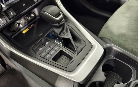 Toyota RAV4, 2024 год, 4 590 000 рублей, 25 фотография