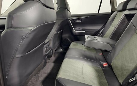 Toyota RAV4, 2024 год, 4 590 000 рублей, 19 фотография