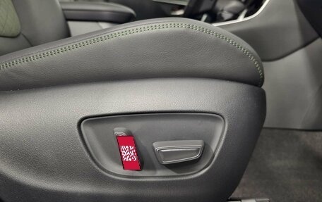 Toyota RAV4, 2024 год, 4 590 000 рублей, 29 фотография