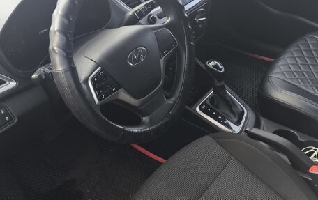 Hyundai Solaris II рестайлинг, 2022 год, 1 288 000 рублей, 7 фотография