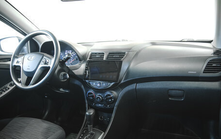Hyundai Solaris II рестайлинг, 2014 год, 1 100 000 рублей, 6 фотография