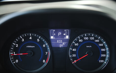 Hyundai Solaris II рестайлинг, 2014 год, 1 100 000 рублей, 11 фотография