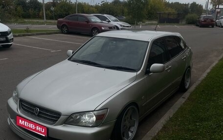 Toyota Altezza, 2001 год, 1 099 000 рублей, 6 фотография