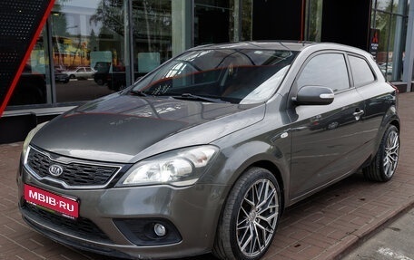 KIA cee'd I рестайлинг, 2011 год, 690 000 рублей, 1 фотография