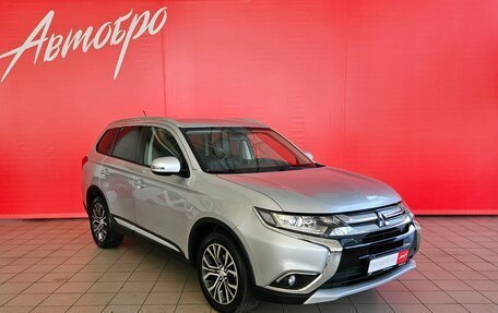 Mitsubishi Outlander III рестайлинг 3, 2015 год, 1 749 000 рублей, 7 фотография