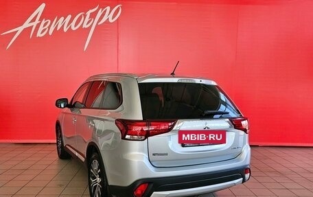 Mitsubishi Outlander III рестайлинг 3, 2015 год, 1 749 000 рублей, 3 фотография