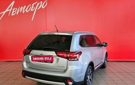 Mitsubishi Outlander III рестайлинг 3, 2015 год, 1 749 000 рублей, 5 фотография