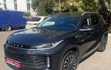 CheryExeed TXL, 2023 год, 3 300 000 рублей, 3 фотография