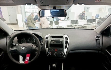 KIA cee'd I рестайлинг, 2011 год, 600 000 рублей, 14 фотография