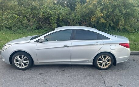 Hyundai Sonata VI, 2010 год, 750 000 рублей, 7 фотография