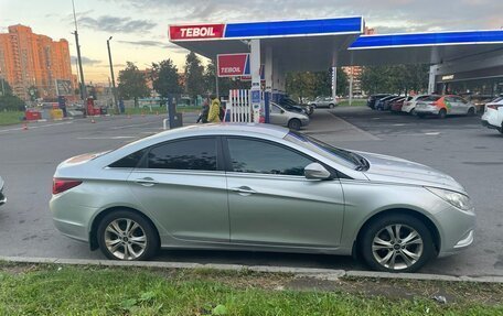 Hyundai Sonata VI, 2010 год, 750 000 рублей, 9 фотография