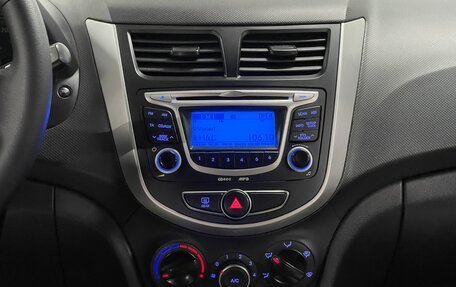 Hyundai Solaris II рестайлинг, 2014 год, 1 099 000 рублей, 12 фотография