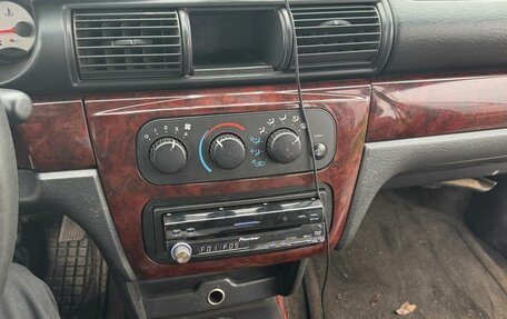 Dodge Stratus II, 2001 год, 175 000 рублей, 11 фотография