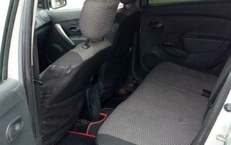 Renault Logan II, 2014 год, 525 000 рублей, 2 фотография