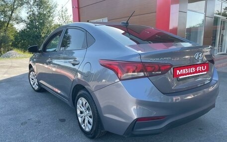 Hyundai Solaris II рестайлинг, 2017 год, 799 999 рублей, 3 фотография