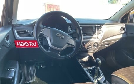 Hyundai Solaris II рестайлинг, 2017 год, 799 999 рублей, 9 фотография