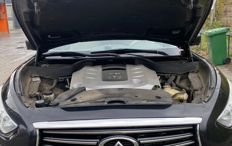 Infiniti QX70, 2015 год, 1 950 000 рублей, 10 фотография