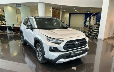 Toyota RAV4, 2025 год, 4 130 000 рублей, 3 фотография