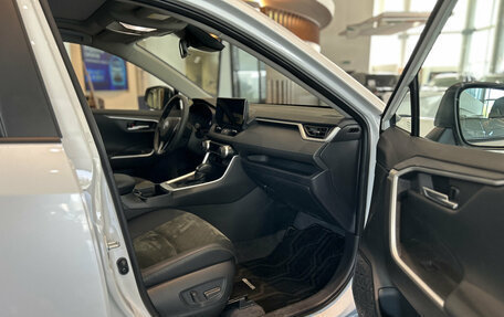 Toyota RAV4, 2025 год, 4 130 000 рублей, 13 фотография
