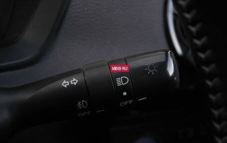 Toyota Corolla, 2019 год, 1 679 000 рублей, 15 фотография