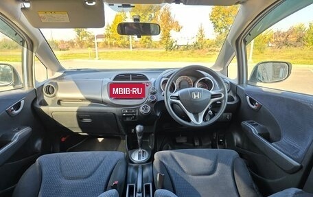 Honda Fit III, 2008 год, 768 000 рублей, 16 фотография