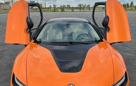BMW i8 I рестайлинг, 2015 год, 5 690 000 рублей, 6 фотография