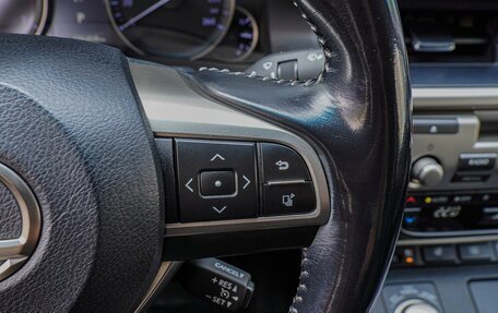 Lexus ES VII, 2017 год, 2 880 000 рублей, 13 фотография