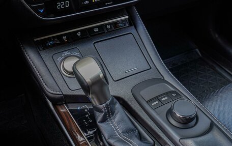 Lexus ES VII, 2017 год, 2 880 000 рублей, 8 фотография