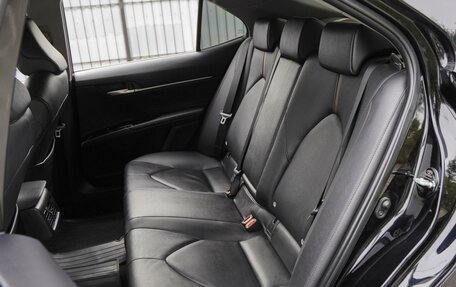 Toyota Camry, 2021 год, 2 850 000 рублей, 9 фотография