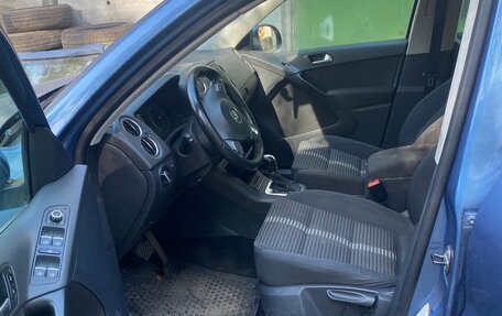 Volkswagen Tiguan I, 2011 год, 880 000 рублей, 6 фотография