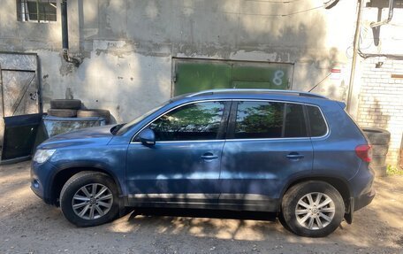 Volkswagen Tiguan I, 2011 год, 880 000 рублей, 2 фотография