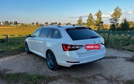 Skoda Superb III рестайлинг, 2016 год, 1 600 000 рублей, 3 фотография