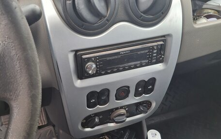 Renault Logan I, 2010 год, 570 000 рублей, 7 фотография