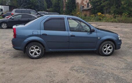 Renault Logan I, 2010 год, 570 000 рублей, 3 фотография
