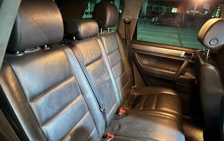 Volkswagen Touareg III, 2005 год, 800 000 рублей, 10 фотография