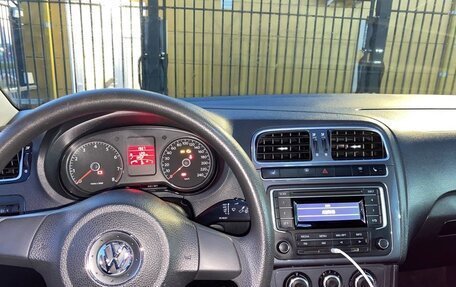 Volkswagen Polo VI (EU Market), 2013 год, 750 000 рублей, 5 фотография