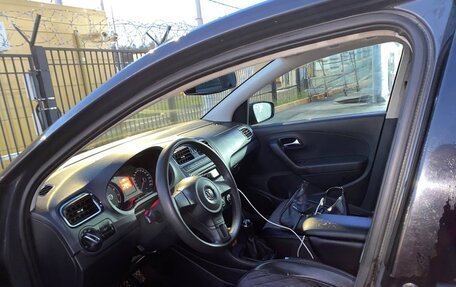 Volkswagen Polo VI (EU Market), 2013 год, 750 000 рублей, 6 фотография