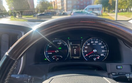 Toyota Crown, 2016 год, 2 700 000 рублей, 8 фотография