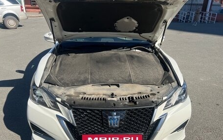 Toyota Crown, 2016 год, 2 700 000 рублей, 6 фотография