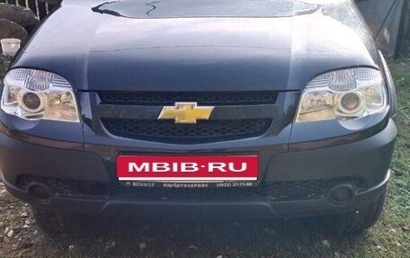 Chevrolet Niva I рестайлинг, 2018 год, 680 000 рублей, 3 фотография