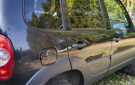 Chevrolet Niva I рестайлинг, 2018 год, 680 000 рублей, 10 фотография