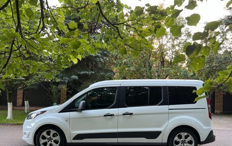 Ford Tourneo Connect II рестайлинг, 2017 год, 1 950 000 рублей, 6 фотография
