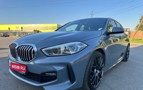 BMW 1 серия, 2019 год, 2 250 000 рублей, 10 фотография