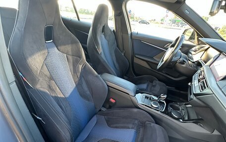 BMW 1 серия, 2019 год, 2 250 000 рублей, 21 фотография