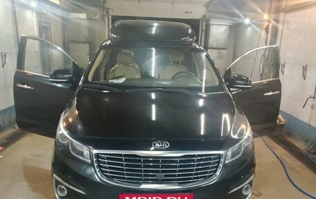 KIA Carnival III, 2016 год, 2 700 000 рублей, 15 фотография