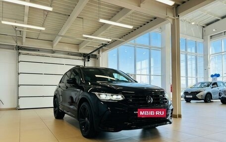 Volkswagen Tiguan II, 2021 год, 4 199 900 рублей, 8 фотография
