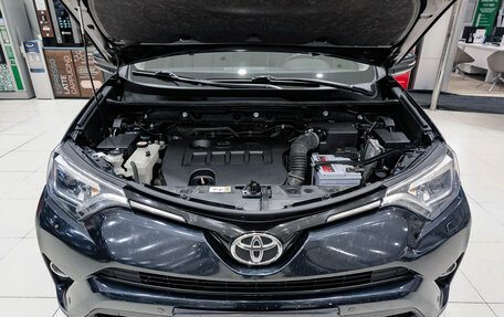 Toyota RAV4, 2017 год, 2 380 000 рублей, 11 фотография